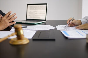 RECLAMAÇÕES TRABALHISTAS: PREVENÇÃO E DEFESA